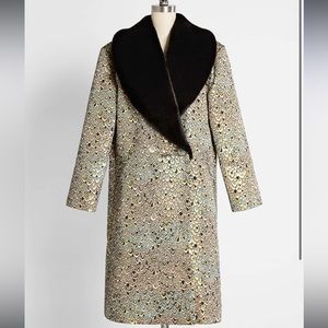ModCloth Faux Fur Collar Coat w/ Jaquered Feather Print